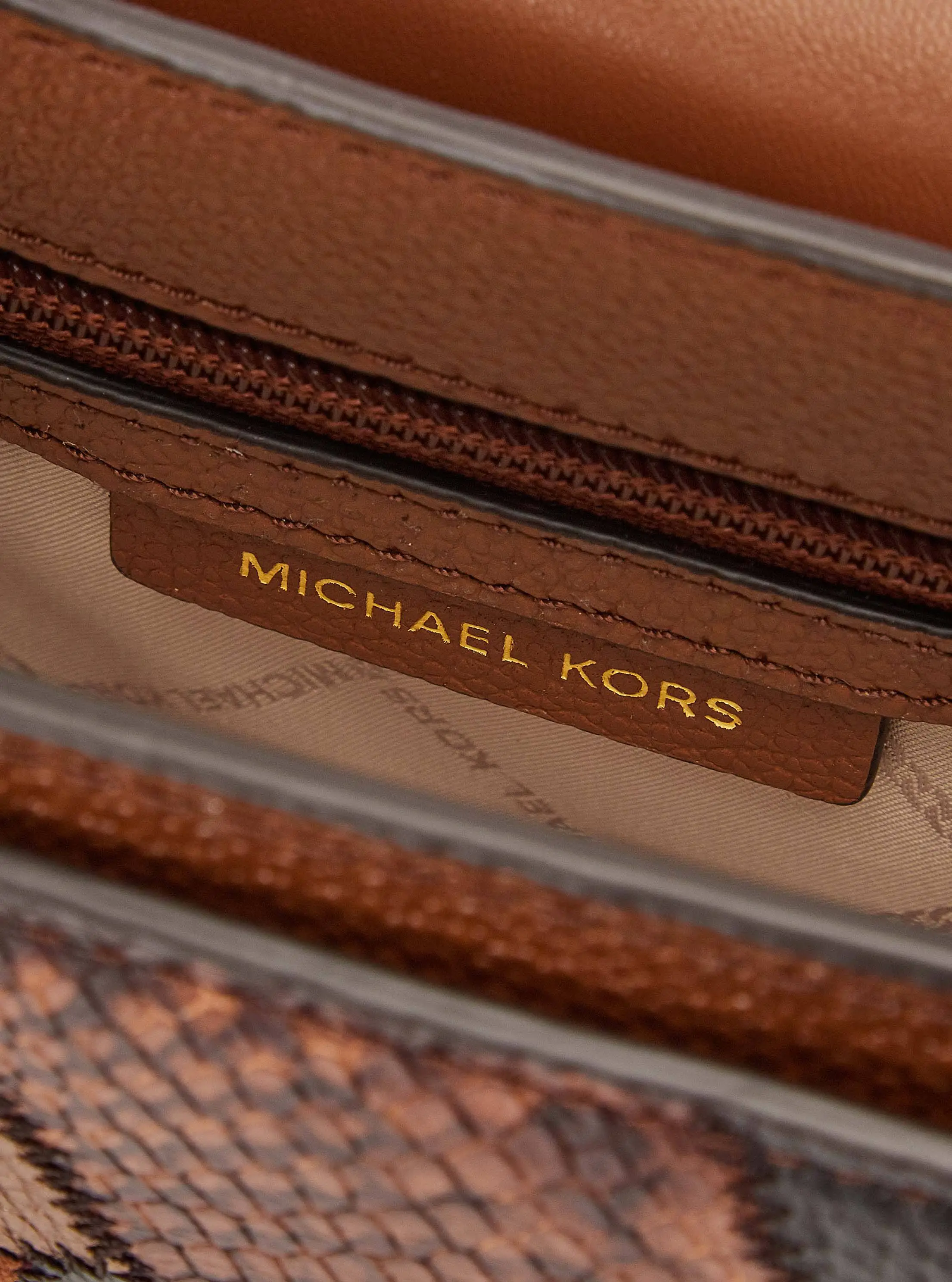 MICHAEL KORS 中国官方在线精品店- Jessie 中号皮质单肩包